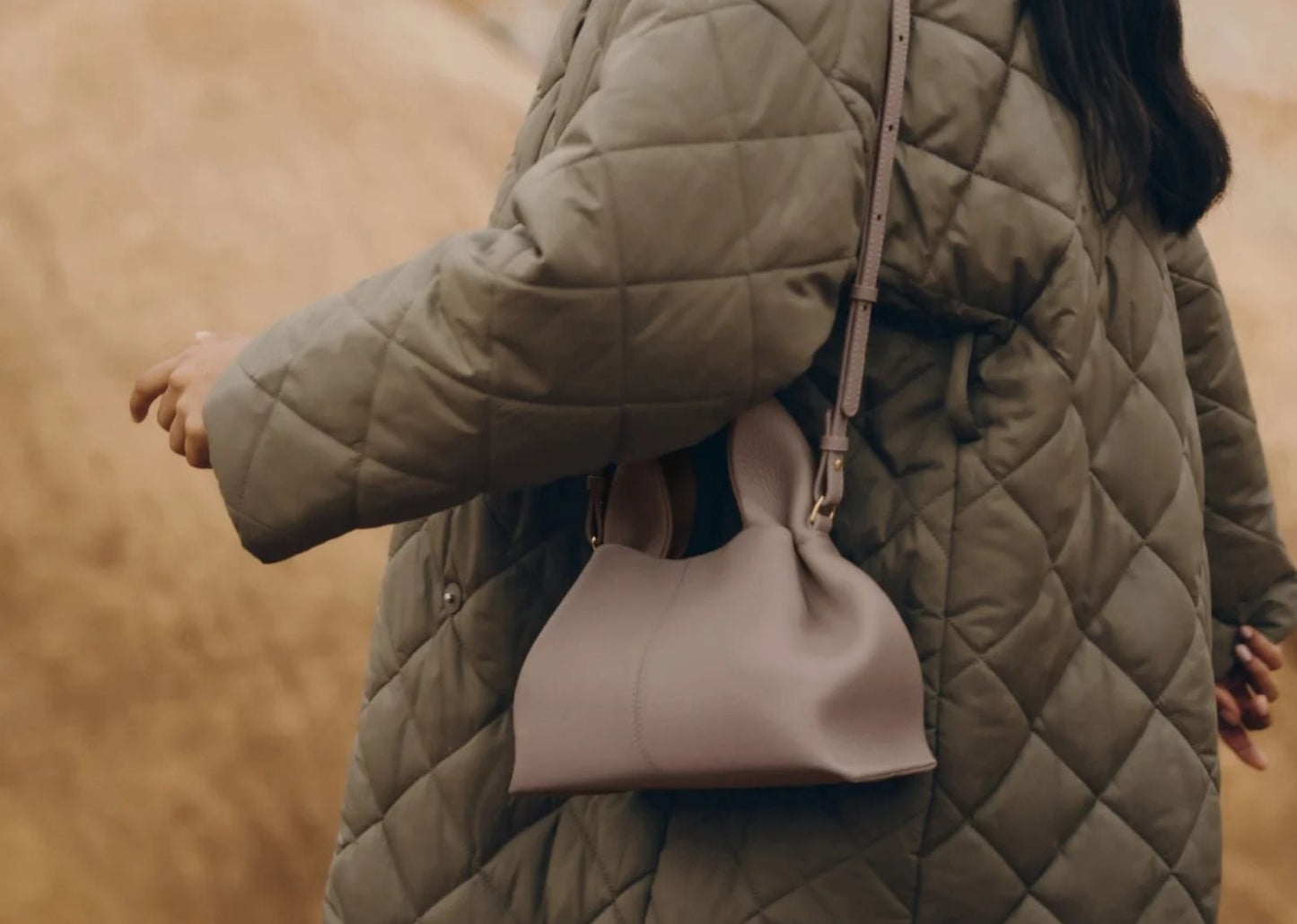 Numéro Neuf Mini Edition Textured Taupe